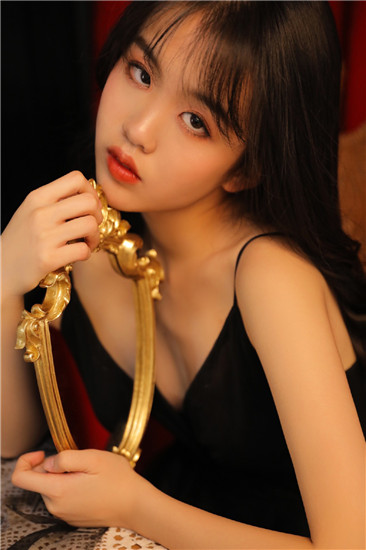 草莓丝瓜秋葵小蝌蚪榴莲免费看
