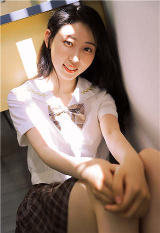 秋葵小蝌蚪榴莲富二代丝瓜草莓免费版