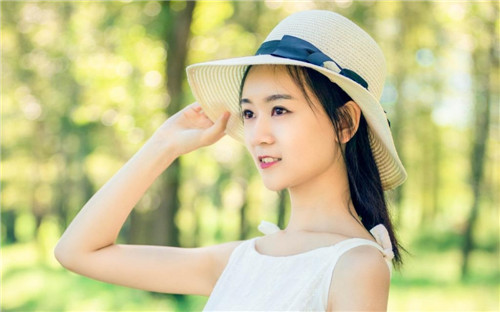 蕾丝短裙美女在线APP