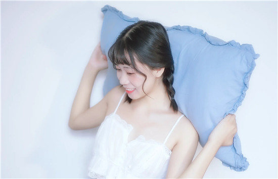 草莓视频向日葵视频绿巨人app